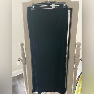 Black velvet ankle length straight skirt